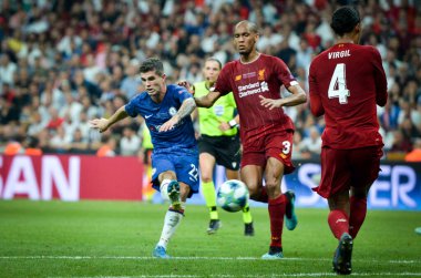 İstanbul, Türkiye - 14 Ağustos 2019: Türkiye 'nin Vodafone Arena kentindeki Vodafone Park' ta Liverpool ile Chelsea arasında oynanan Uefa Süper Kupası Finalleri 'nde Hıristiyan Pulisiç oyuncusu