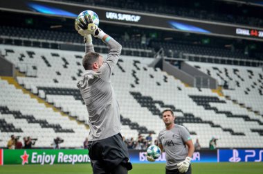 İstanbul, Türkiye - 14 Ağustos 2019: Andy Lonergan ve antrenman oturumu Uefa Süper Kupası Finalleri öncesinde Liverpool ile Chelsea arasında Vodafone Park, Vodafone Arena, Türkiye