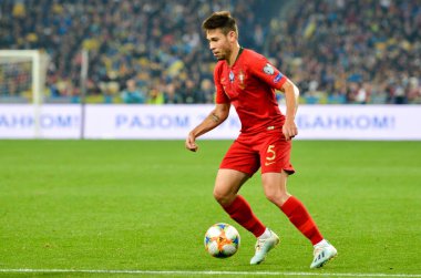 Kyiv, Ukrayna - 14 Ekim 2019: Uefa Euro 2020 ön eleme karşılaşmasında Ukrayna milli takımı Ukrayna ile Ukrayna milli takımı arasındaki Raphael Guerreiro oyuncusu