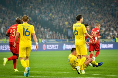 Kyiv, Ukrayna - 14 Ekim 2019: Uefa Euro 2020 ön eleme karşılaşmasında Ukrayna milli takımı Ukrayna ile Ukrayna milli takımı arasında oynanan karşılaşma sırasında Vitalii Mykolenko