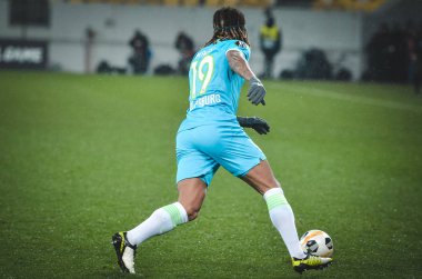 Lviv, Ukrayna - 28 Kasım 2019: Alexandria (Ukrayna) ile Wolfsburg (Almanya), Ukrayna arasındaki Uefa Avrupa Ligi karşılaşmasında Kevin Mbabu oyuncu