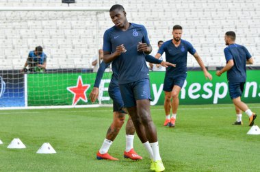 İstanbul, Türkiye - 14 Ağustos 2019: Kurt Zouma ve Uefa Süper Kupası Finalleri öncesinde Vodafone Arena, Türkiye 'deki Vodafone Park' ta Liverpool ve Chelsea arasında oynanan antrenman oturumu