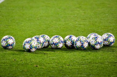 Kharkiv, Ukrayna - 18 Eylül 2019: Şampiyonlar Ligi resmi futbol topu Uefa Şampiyonlar Ligi maçında Ukrayna 'nın Manchester City (İngiltere) maçında sona erdi