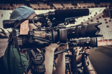 İstanbul, Türkiye - 14 Ağustos 2019: Vodafone Arena, Türkiye 'deki Vodafone Park' ta Liverpool ile Chelsea arasında oynanan Uefa Süper Kupası Finalleri öncesinde TV Kameraları ve foto muhabir kameraları haber yaptı