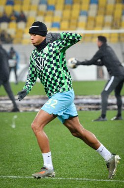 Lviv, Ukrayna - 28 Kasım 2019: Alexandria (Ukrayna) ile Wolfsburg (Almanya), Ukrayna arasındaki Uefa Avrupa Ligi maçı sırasında Marcel Tisserand oyuncusu