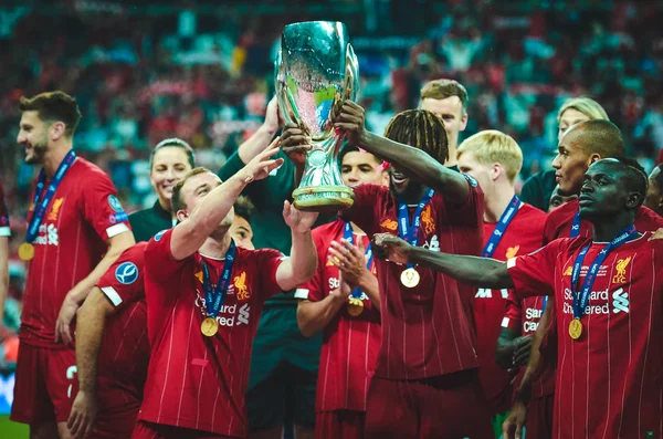Istanbul Turkey August 2019 Liverpool Footballers Celebrate Victory Award Ceremony — Stock fotografie