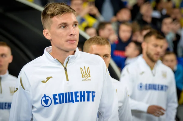 Kyiv, Ukrayna - 14 Ekim 2019: Uefa Euro 2020 ön eleme karşılaşmasında Serhii Sydorchuk oyuncusu Ukrayna milli takımı Ukrayna milli takımı Ukrayna ile karşılaşacak.