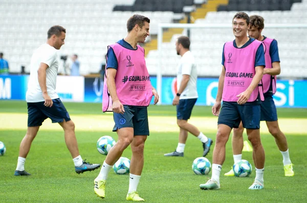 İstanbul, Türkiye - 14 Ağustos 2019: Türkiye 'nin Vodafone Arena kentindeki Vodafone Park' ta Liverpool ile Chelsea arasında oynanan Uefa Süper Kupa Finalleri öncesinde Chelsea futbolcuları antrenman oturumu