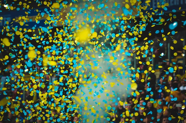 Kyiv Ukraine Outubro 2019 Confetti Fogos Artifício Homenagem Vitória Ucrânia — Fotografia de Stock