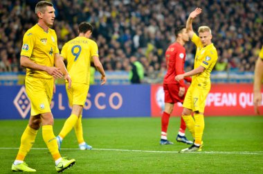 Kyiv, Ukrayna - 14 Ekim 2019: Uefa Euro 2020 ön eleme karşılaşmasında Serhii Kryvtsov oyuncusu Ukrayna milli takımı Ukrayna milli takımı Ukrayna ile karşılaşacak