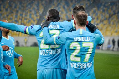 Lviv, Ukrayna - 28 Kasım 2019: Josuha Guilavogui ve Wolfsburg takımı, Uefa Avrupa Ligi 'nde oynanan Uefa-Wolfsburg (Almanya) maçında gol attılar.