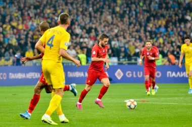 Kyiv, Ukrayna - 14 Ekim 2019: Uefa Euro 2020 ön eleme karşılaşmasında Ukrayna milli takımı Ukrayna ile Ukrayna milli takımı arasında oynanan karşılaşmada Bernardo Silva