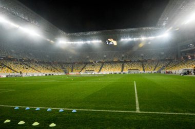 Lviv, Ukrayna - 28 Kasım 2019: Uefa Avrupa Ligi 'nin Uefa Wolfsburg, Ukrayna maçı sırasında stadyumun genel manzarası ve stadyumun manzarası