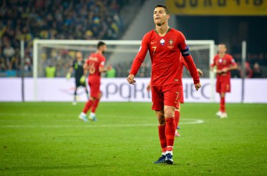 Kyiv, Ukrayna - 14 Ekim 2019: Uefa Euro 2020 ön eleme maçında Ukrayna milli takımı Ukrayna ile Ukrayna milli takımı arasında oynanan Cristiano Ronaldo