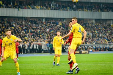 Kyiv, Ukrayna - 14 Ekim 2019: Uefa Euro 2020 ön eleme karşılaşmasında Serhii Kryvtsov oyuncusu Ukrayna milli takımı Ukrayna milli takımı Ukrayna ile karşılaşacak