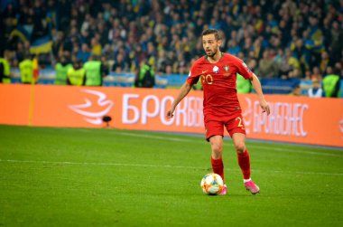 Kyiv, Ukrayna - 14 Ekim 2019: Uefa Euro 2020 ön eleme karşılaşmasında Ukrayna milli takımı Ukrayna ile Ukrayna milli takımı arasında oynanan karşılaşmada Bernardo Silva