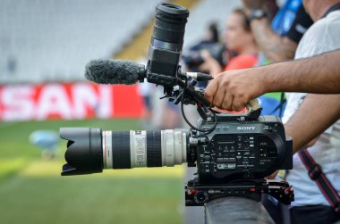 İstanbul, Türkiye - 14 Ağustos 2019: Vodafone Arena, Türkiye 'deki Vodafone Park' ta Liverpool ile Chelsea arasında oynanan Uefa Süper Kupası Finalleri öncesinde TV Kameraları ve foto muhabir kameraları haber yaptı