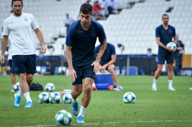 İstanbul, Türkiye - 14 Ağustos 2019: Türkiye 'nin Vodafone Arena kentindeki Vodafone Park' ta Liverpool ile Chelsea arasında oynanan Uefa Süper Kupa Finalleri öncesinde Chelsea futbolcuları antrenman oturumu