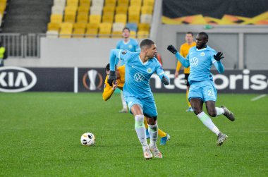 Lviv, Ukrayna - 28 Kasım 2019: Alexandria (Ukrayna) ile Wolfsburg (Almanya), Ukrayna arasındaki Uefa Avrupa Ligi karşılaşmasında Jeffrey Bruma oyuncusu