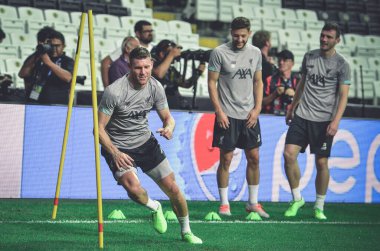 İstanbul, Türkiye - 14 Ağustos 2019: Uefa Süper Kupası Finallerinden önce James Milner Liverpool ile Chelsea arasında Vodafone Park, Vodafone Arena, Türkiye