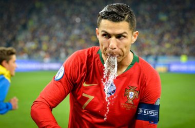 Kyiv, Ukrayna - 14 Ekim 2019: Uefa Euro 2020 ön eleme maçında Ukrayna milli takımı Ukrayna ile Ukrayna milli takımı arasında oynanan Cristiano Ronaldo