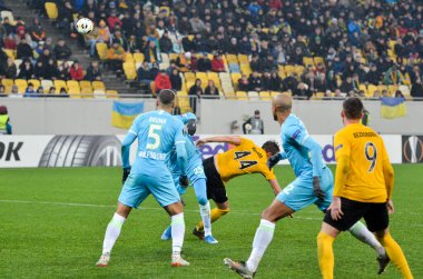 Lviv, Ukrayna - 28 Kasım 2019: Alexandria (Ukrayna) ile Wolfsburg (Almanya), Ukrayna arasındaki Uefa Avrupa Ligi karşılaşmasında Jeffrey Bruma oyuncusu