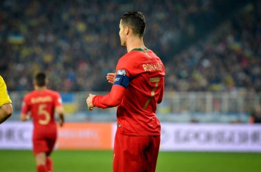 Kyiv, Ukrayna - 14 Ekim 2019: Uefa Euro 2020 eleme karşılaşmasında Ukrayna milli takımı Ukrayna milli takımı Ukrayna ile oynanan karşılaşmada Cristiano Ronaldo 'yu üzdü