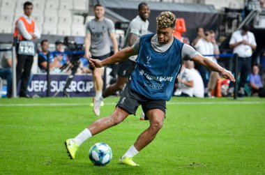 İstanbul, Türkiye - 14 Ağustos 2019: Uefa Süper Kupası Finalleri öncesinde Vodafone Arena, Türkiye 'deki Vodafone Park' ta Liverpool ile Chelsea arasında oynanan Alex Oxlade Chamberlain karşılaşması