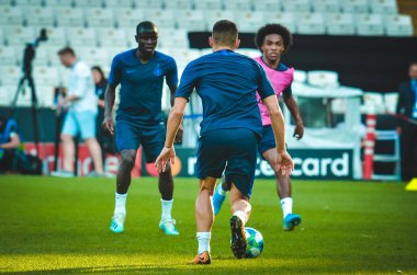 İstanbul, Türkiye - 14 Ağustos 2019: Türkiye 'nin Vodafone Arena kentindeki Vodafone Park' ta Liverpool ile Chelsea arasında oynanan Uefa Süper Kupa Finalleri öncesinde Chelsea futbolcuları antrenman oturumu