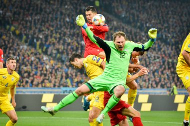 Kyiv, Ukrayna - 14 Ekim 2019: Uefa Euro 2020 ön eleme karşılaşmasında Ukrayna milli takımı Ukrayna ile Ukrayna milli takımı arasında oynanan karşılaşma sırasında Cristiano Ronaldo