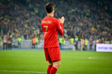 Kyiv, Ukrayna - 14 Ekim 2019: Uefa Euro 2020 ön eleme karşılaşmasında Ukrayna milli takımı Ukrayna ile Ukrayna maçı sırasında Cristiano Ronaldo