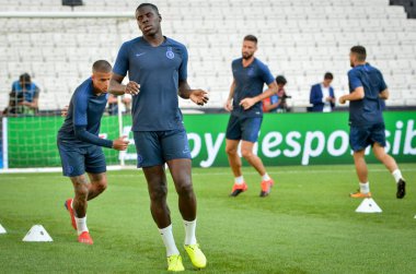 İstanbul, Türkiye - 14 Ağustos 2019: Kurt Zouma ve Uefa Süper Kupası Finalleri öncesinde Vodafone Arena, Türkiye 'deki Vodafone Park' ta Liverpool ve Chelsea arasında oynanan antrenman oturumu