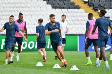 İstanbul, Türkiye - 14 Ağustos 2019: Türkiye 'nin Vodafone Arena kentindeki Vodafone Park' ta Liverpool ile Chelsea arasında oynanan Uefa Süper Kupa Finalleri öncesinde Chelsea futbolcuları antrenman oturumu