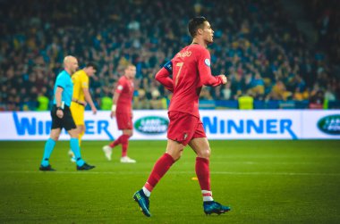 Kyiv, Ukrayna - 14 Ekim 2019: Uefa Euro 2020 ön eleme maçında Ukrayna milli takımı Ukrayna ile Ukrayna milli takımı arasında oynanan Cristiano Ronaldo
