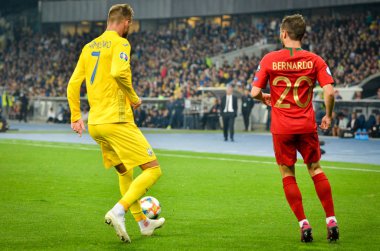 Kyiv, Ukrayna - 14 Ekim 2019: Uefa Euro 2020 ön eleme karşılaşmasında Ukrayna milli takımı Ukrayna ile Ukrayna milli takımı arasında oynanan karşılaşmada Bernardo Silva