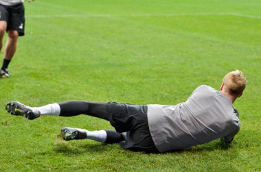 İstanbul, Türkiye - 14 Ağustos 2019: Uefa Süper Kupa Finalleri öncesinde Vodafone Arena, Türkiye 'deki Vodafone Park' ta Liverpool ile Chelsea arasında oynanan Caoimhin Kelleher karşılaşması