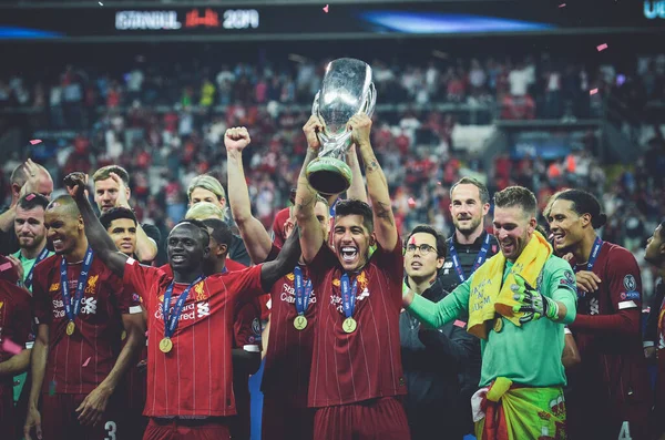 Istanbul Turkey August 2019 Liverpool Footballers Celebrate Victory Award Ceremony — Zdjęcie stockowe