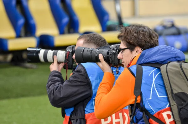 Kharkiv Ucrania Septiembre 2019 Periodistas Fotógrafos Con Cámara Fotográfica Informan — Foto de Stock