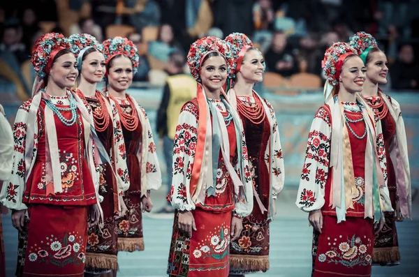 Kyiv Ukraine Outubro 2019 Seleção Ucraniana Mulheres Trajes Nacionais Faz — Fotografia de Stock