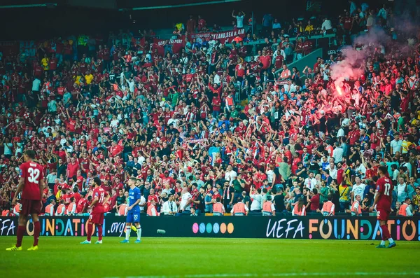 Istanbul Turkey August 2019 Football Fans Spectators Celebarte Goal Scored — Zdjęcie stockowe