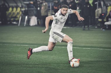 Kharkiv, Ukrayna - 20 Şubat 2020: Uefa Avrupa Ligi maçında Adel Taarabt oyuncusu Shakhtar Donetsk - Sl Benfica (Portekiz), Ukrayna