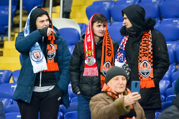 Kharkiv Ucrania Febrero 2020 Los Aficionados Fútbol Estadio Apoyan Equipo —  Fotos de Stock