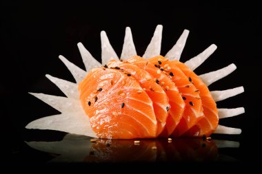 Somon balığı dilimleri