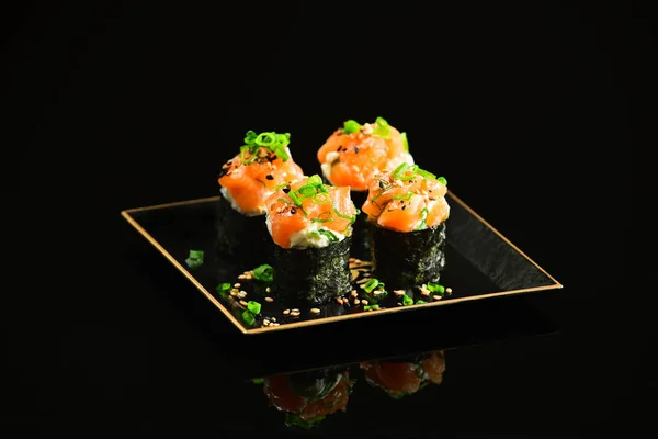 Sushi Foursome Svart Bakgrund — Stockfoto