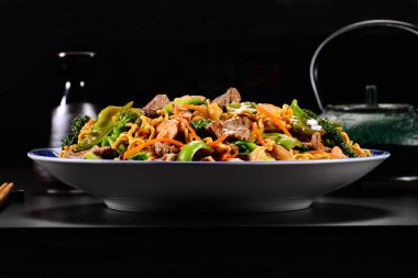 Çin eriştesi plaka