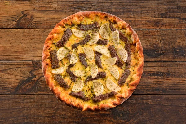 Fleisch und Pizzen — Stockfoto