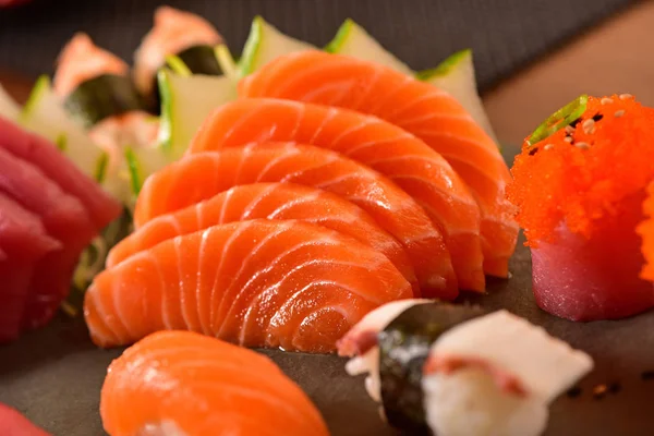 Rodajas de sashimi de salmón — Foto de Stock
