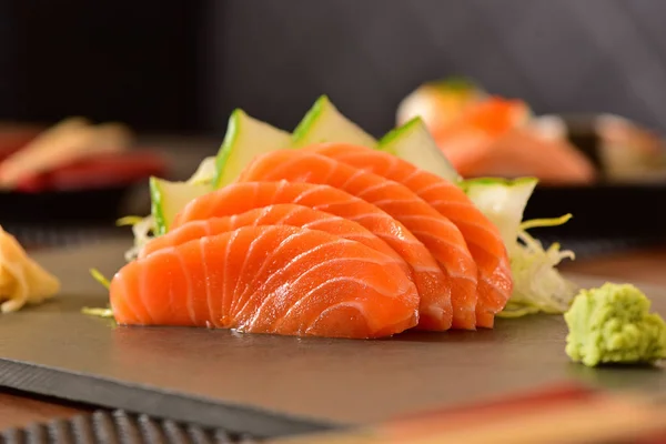 Rodajas de sashimi de salmón — Foto de Stock