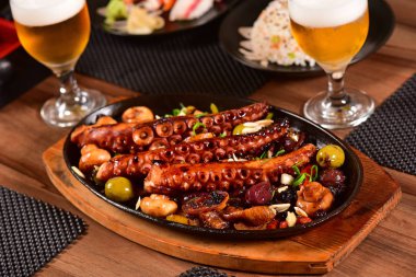 Izgara ahtapot kurulu