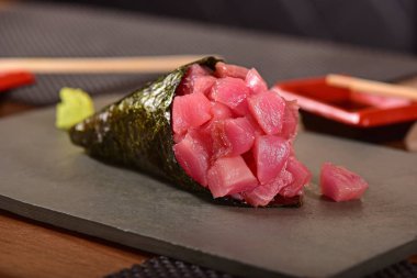 Ton balığı Temaki Suşi